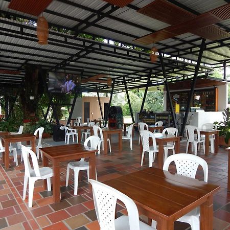 Hotel Campestre Las Palmas Sas Вилавиченцио Екстериор снимка