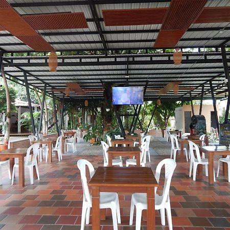Hotel Campestre Las Palmas Sas Вилавиченцио Екстериор снимка
