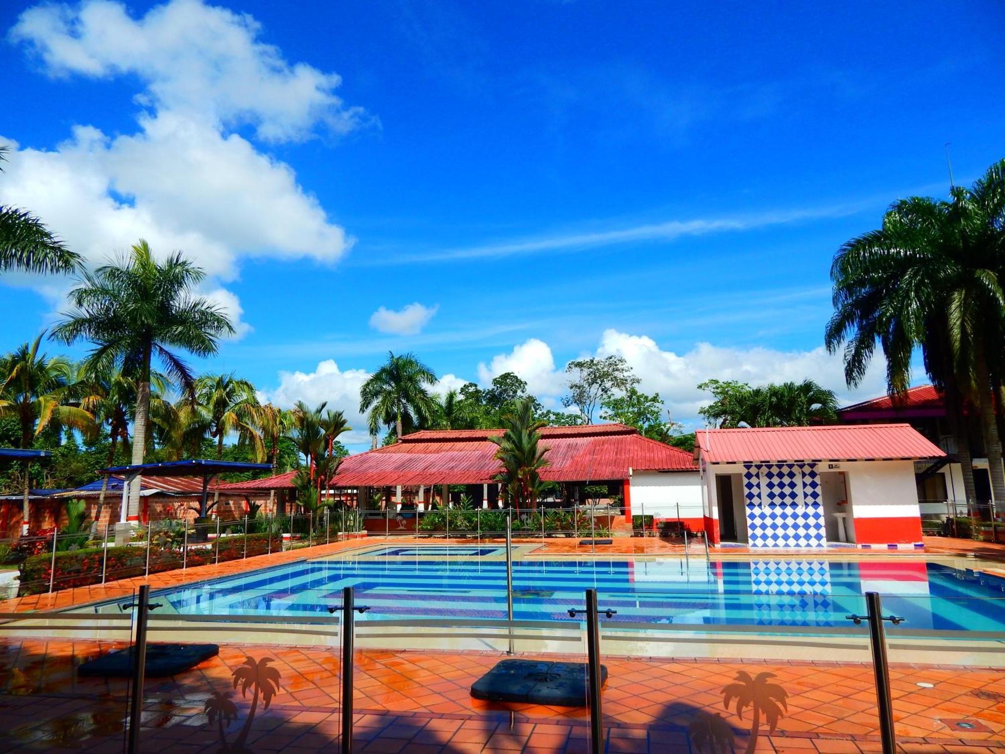 Hotel Campestre Las Palmas Sas Вилавиченцио Екстериор снимка
